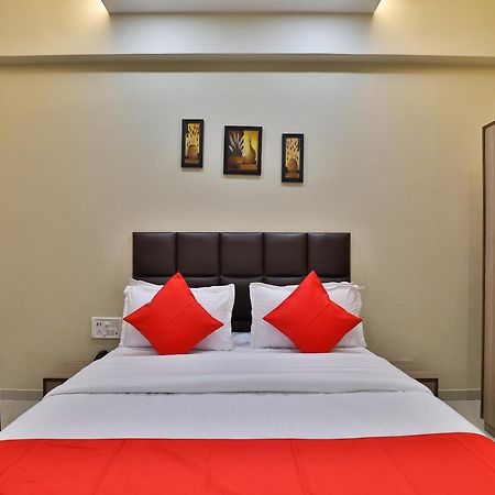 Oyo 28429 Hotel Citadel Σουράτ Εξωτερικό φωτογραφία