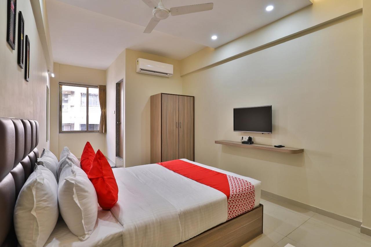 Oyo 28429 Hotel Citadel Σουράτ Εξωτερικό φωτογραφία