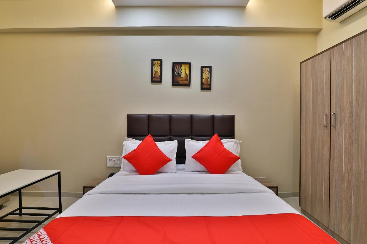 Oyo 28429 Hotel Citadel Σουράτ Εξωτερικό φωτογραφία